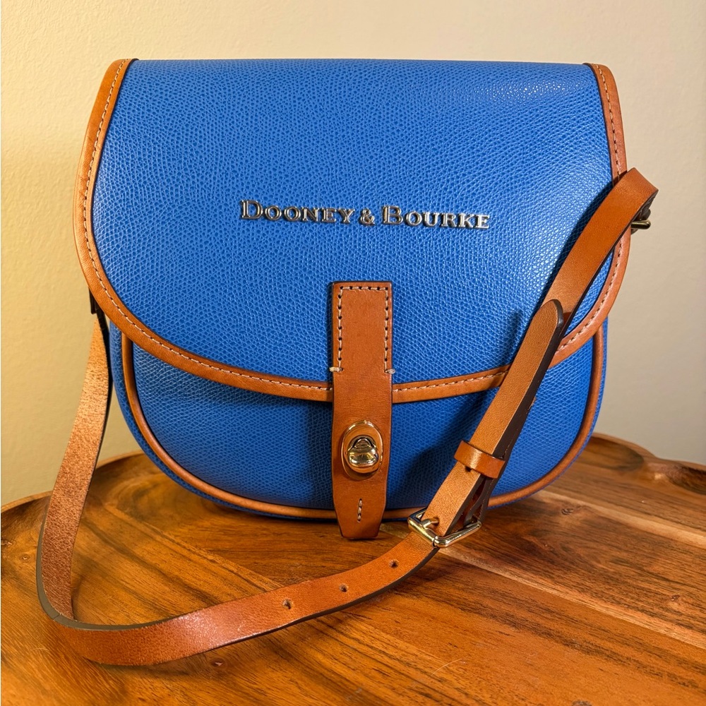 Dooney & Bourke Claremont Field Bag Blue Leather with Brown Trim EUC - Picture 3 of 17